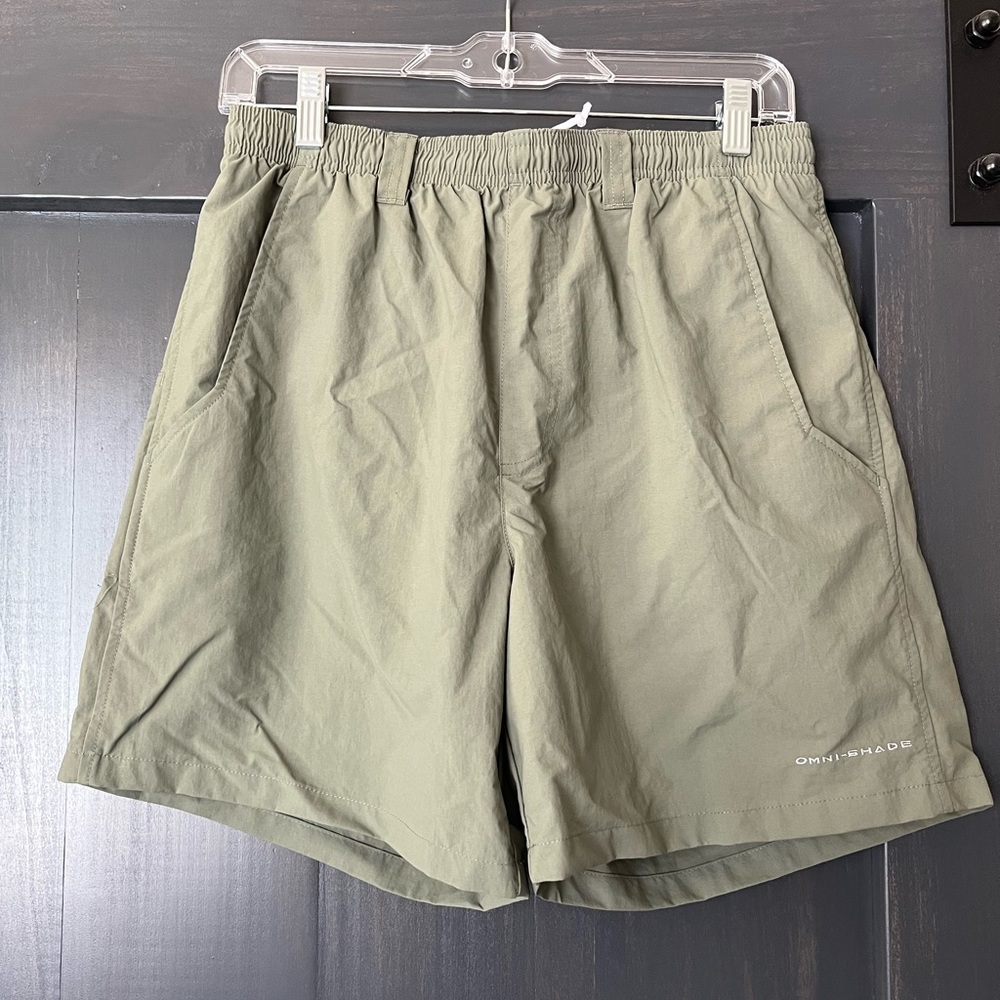 Columbia PFG Shorts. Never worn. Olive Green.